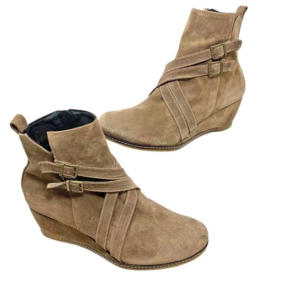Eric Michael Queen Taupe Suede‎ Zip Wedge Booties - Picture 8 of 13